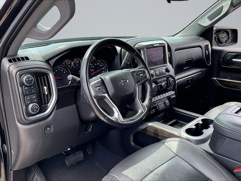 Used 2021 Chevrolet Silverado 1500 LT Trail Boss w/ Convenience Package II AWD/4WD image 11