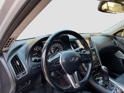 Used 2020 INFINITI Q50 Sport image 9