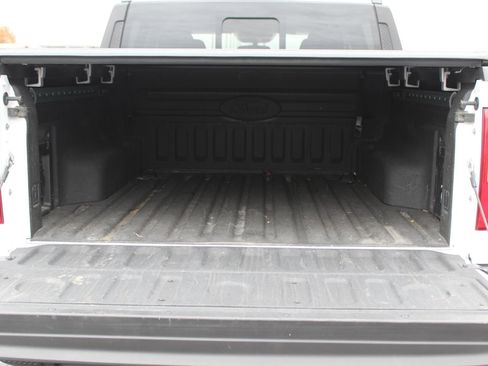 Used 2024 Ford Maverick Lariat image 14