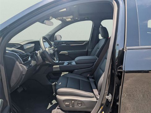 New 2025 GMC Acadia Elevation w/ Elevation Premium Package image 12