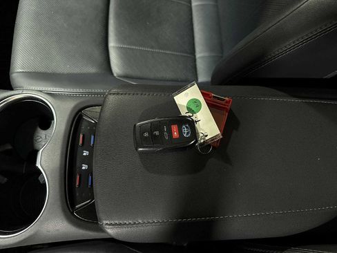 Used 2022 Toyota Venza Limited w/ Advanced Technology Package AWD/4WD image 37