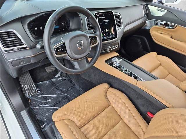 Used 2023 Volvo XC90 B6 Ultimate w/ Lounge Package AWD/4WD image 10