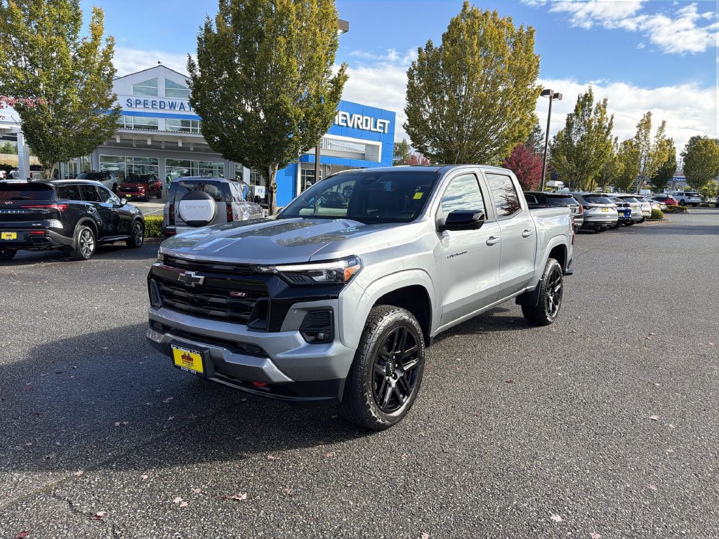 Certified 2025 Chevrolet Colorado Z71 w/ Technology Package AWD/4WD image 5