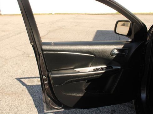 Used 2020 Dodge Journey SE w/ SE Popular Equipment Group FWD image 16