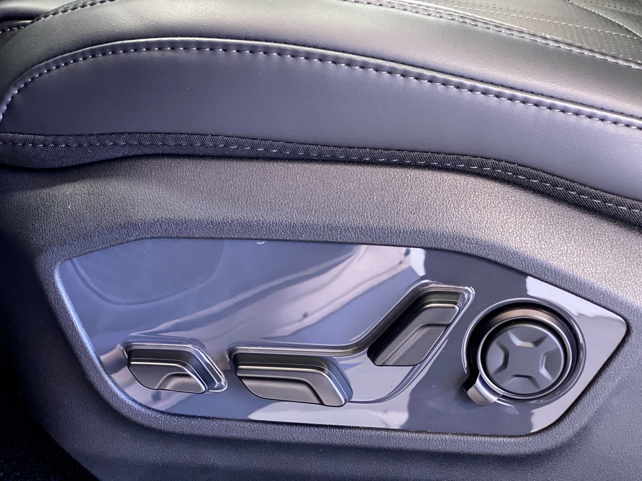 New 2027 Kia Telluride X-Line SX Prestige AWD/4WD image 17