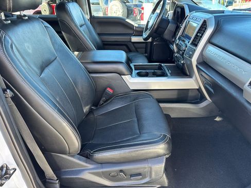 Certified 2020 Ford F250 Lariat w/ Lariat Ultimate Package image 18