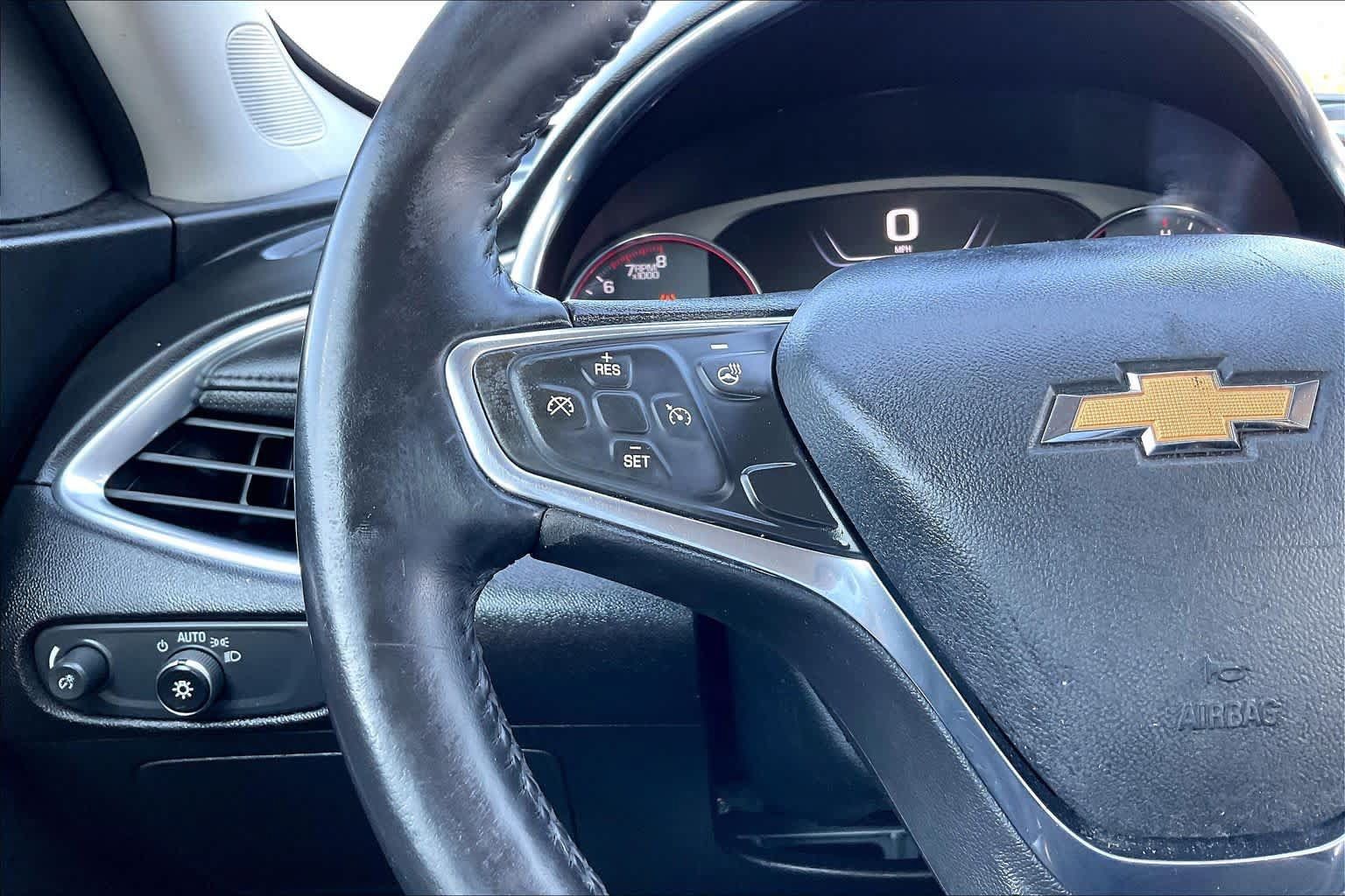 Used 2020 Chevrolet Malibu Premier FWD image 20