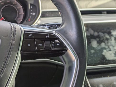 Used 2019 Audi A8 L 3.0T w/ Executive Package image 9