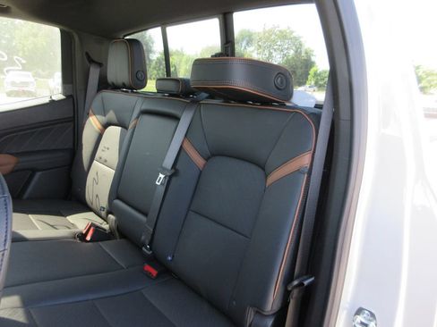 New 2026 GMC Canyon AT4 w/ Technology Plus Package AWD/4WD image 10