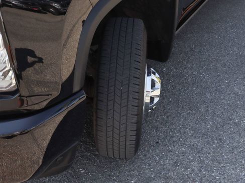 Used 2022 Chevrolet Silverado 3500 High Country image 52