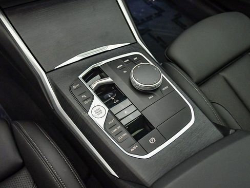 Used 2025 BMW 430i Coupe w/ Convenience Package image 22