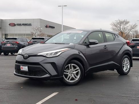 Certified 2021 Toyota C-HR LE image 2