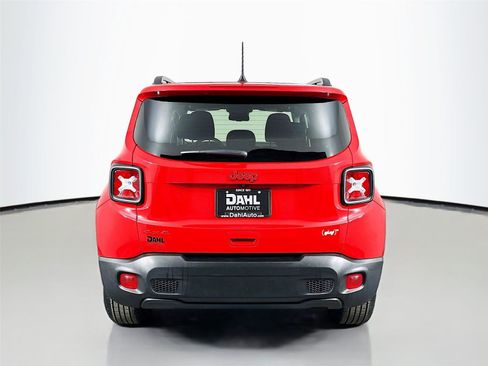 Used 2022 Jeep Renegade Latitude w/ Convenience Group image 6