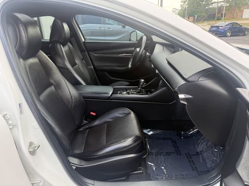 Used 2022 MAZDA MAZDA3 s image 12