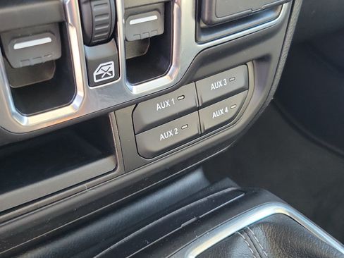 Used 2024 Jeep Wrangler Unlimited Sport AWD/4WD image 25