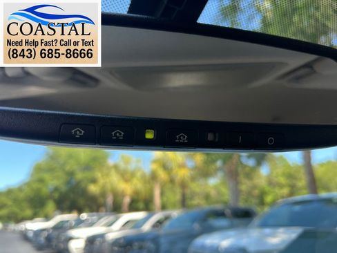 Used 2017 Nissan Pathfinder SV FWD image 44