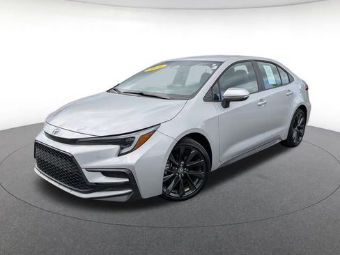 Used 2024 Toyota Corolla SE FWD image 1