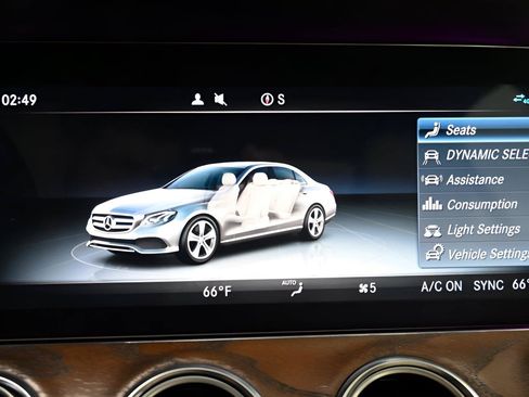 Used 2020 Mercedes-Benz E 450 4MATIC Sedan image 30
