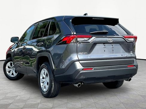 Used 2023 Toyota RAV4 LE AWD/4WD image 4
