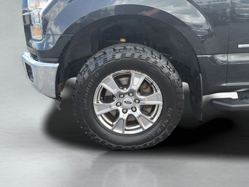 Used 2015 Ford F150 XLT w/ Equipment Group 301A Mid AWD/4WD image 29