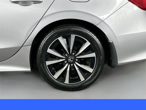 Certified 2022 Honda Civic EX image 29