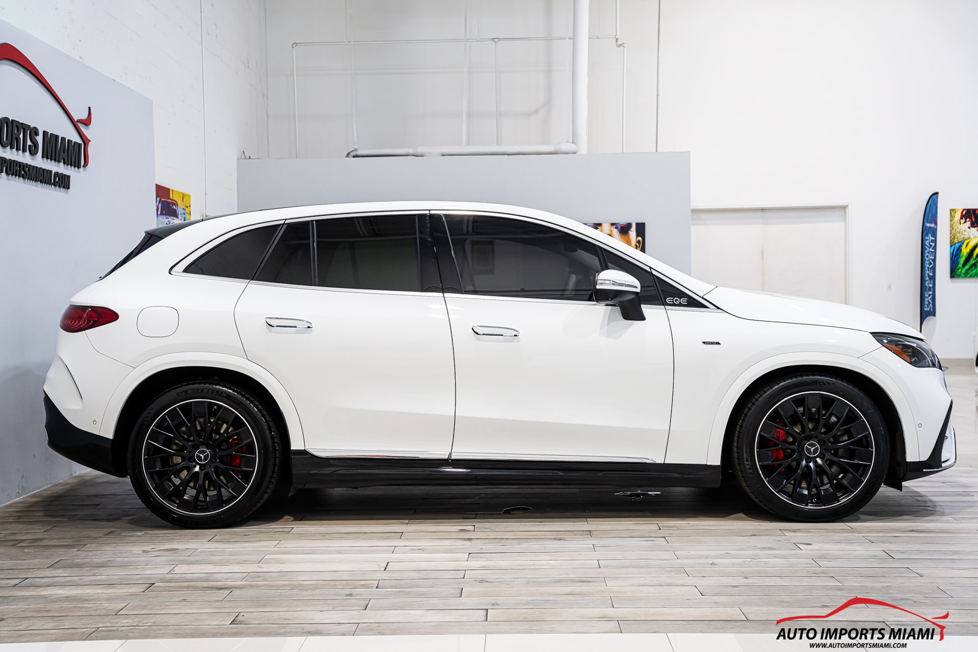Used 2024 Mercedes-Benz EQE AMG 4MATIC SUV image 23
