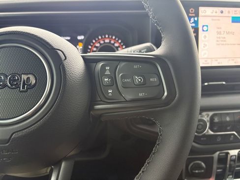 New 2026 Jeep Gladiator Mojave image 13