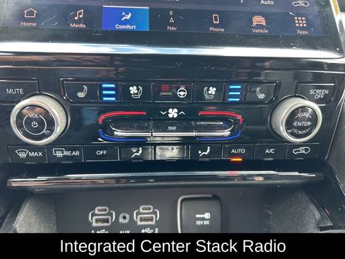 Certified 2022 Jeep Grand Cherokee Overland w/ Luxury Tech Group IV image 25