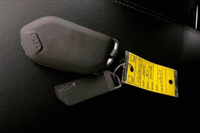 Used 2024 Kia Sorento S w/ Panoramic Sunroof Package AWD/4WD image 11