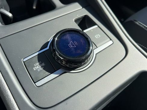 New 2026 Volkswagen Tiguan SE R-Line image 18