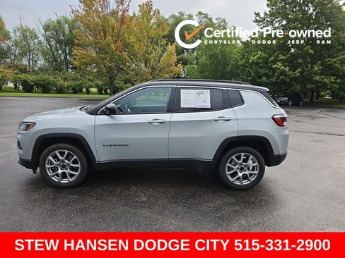 Used 2025 Jeep Compass Limited AWD/4WD image 1