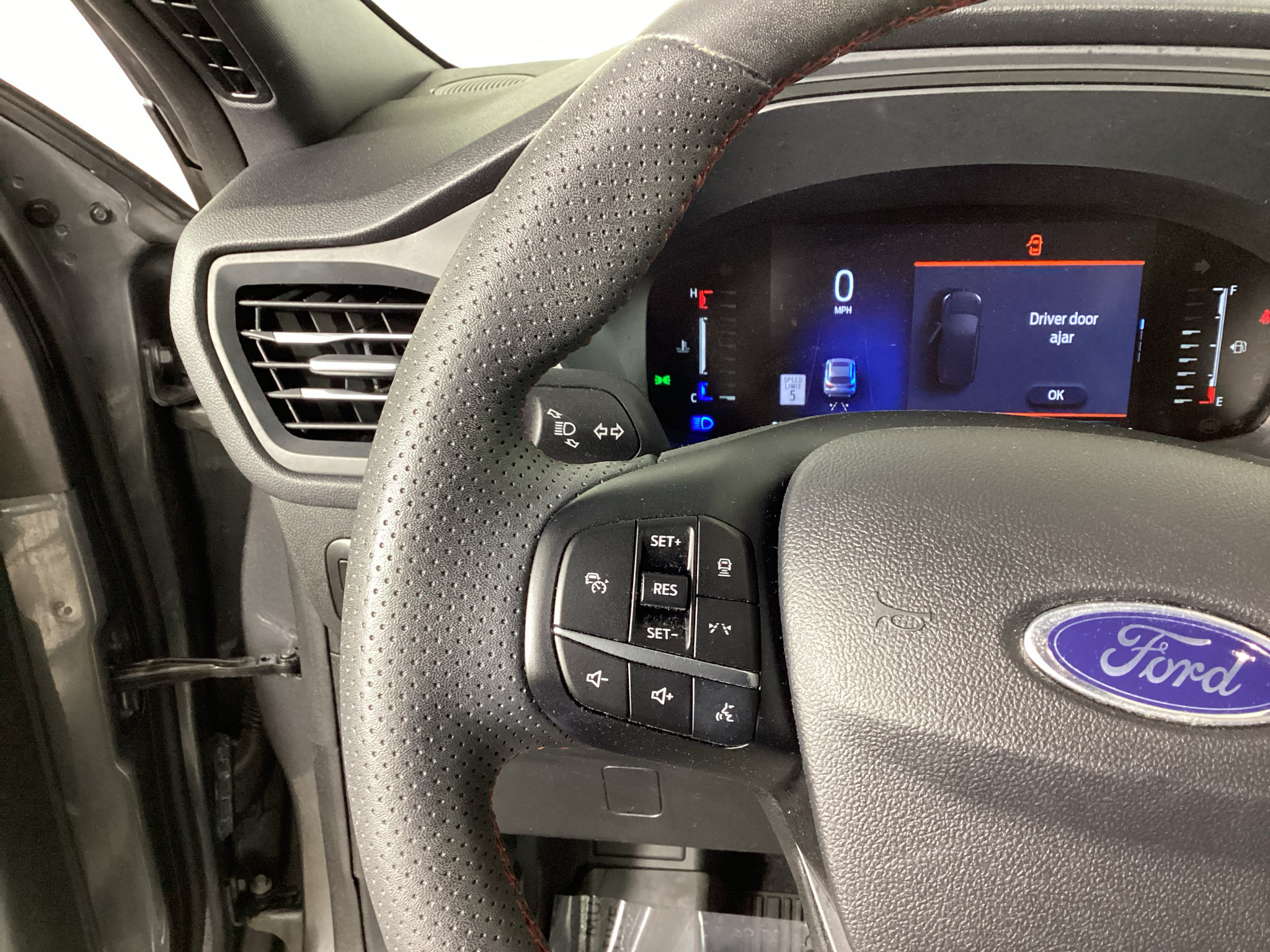 Used 2023 Ford Escape ST-Line Select w/ Tech Pack #1 AWD/4WD image 21