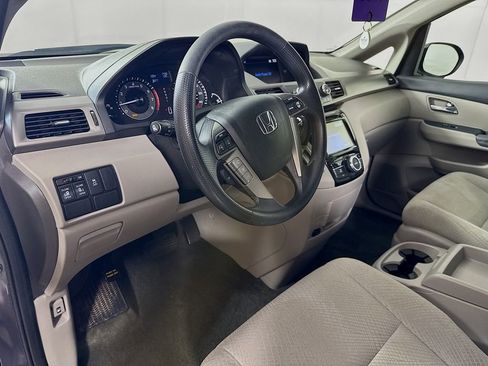 Used 2016 Honda Odyssey EX image 9
