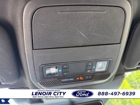 Used 2025 Ford Explorer ST RWD image 17