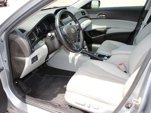 Used 2020 Acura ILX image 11