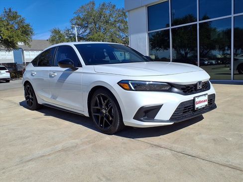 Used 2024 Honda Civic Sport image 2