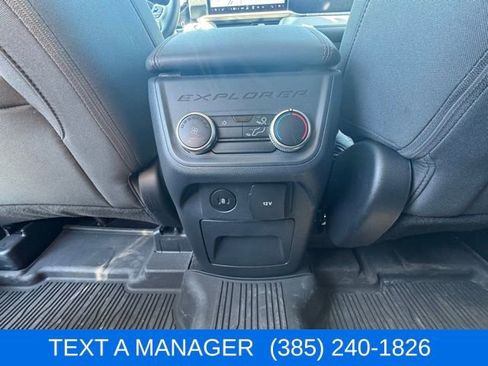 Used 2025 Ford Explorer Active image 13