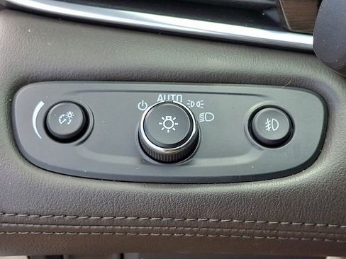 Used 2017 Buick LaCrosse Premium image 25