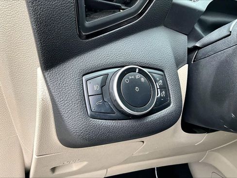 Used 2017 Ford Escape Titanium image 35