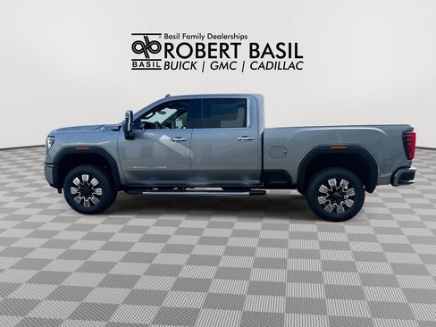 New 2026 GMC Sierra 2500 Denali w/ Denali Reserve Package AWD/4WD image 5