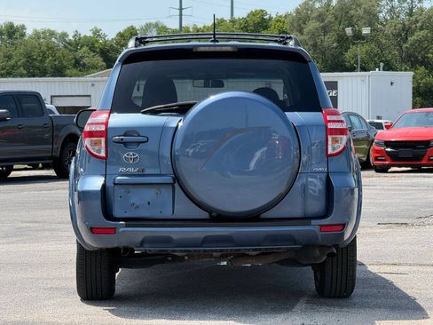 Used 2011 Toyota RAV4 Limited w/ Limited Extra Value Pkg AWD/4WD image 4