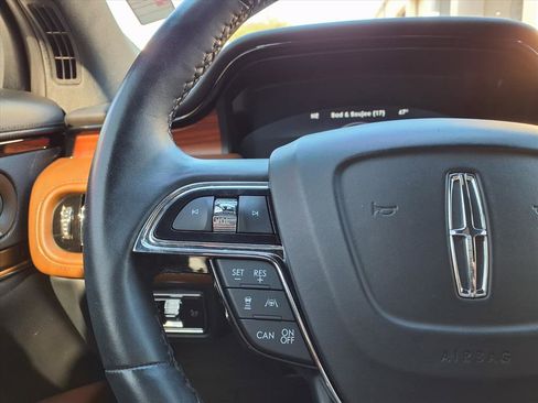 Used 2022 Lincoln Nautilus Reserve w/ Equipment Group 201A image 26