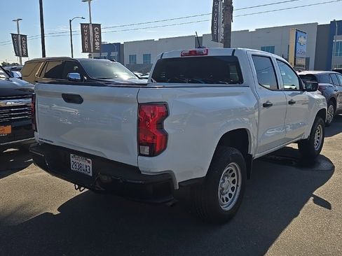 Used 2023 Chevrolet Colorado W/T image 3