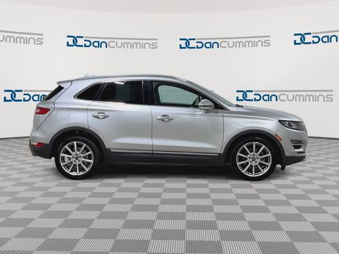 Used 2019 Lincoln MKC Reserve w/ MKC Technology Package FWD image 9