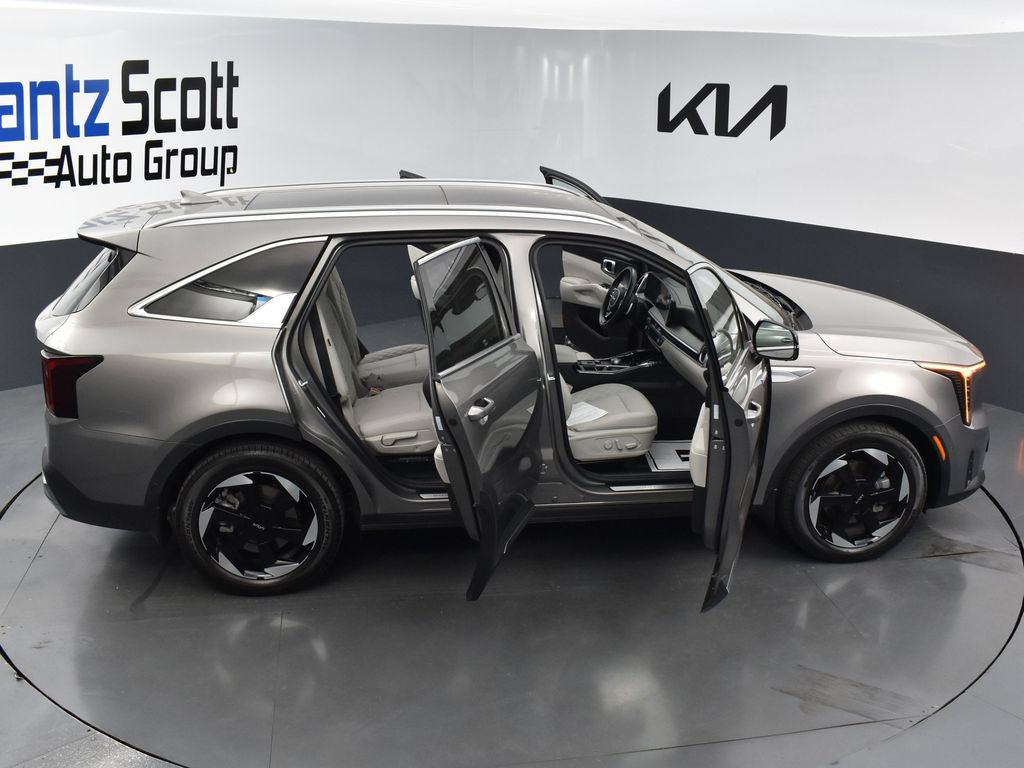 Certified 2025 Kia Sorento SX Prestige AWD/4WD image 32