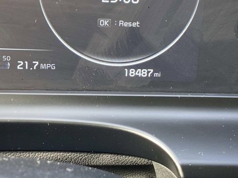 Used 2024 Kia Seltos SX image 31