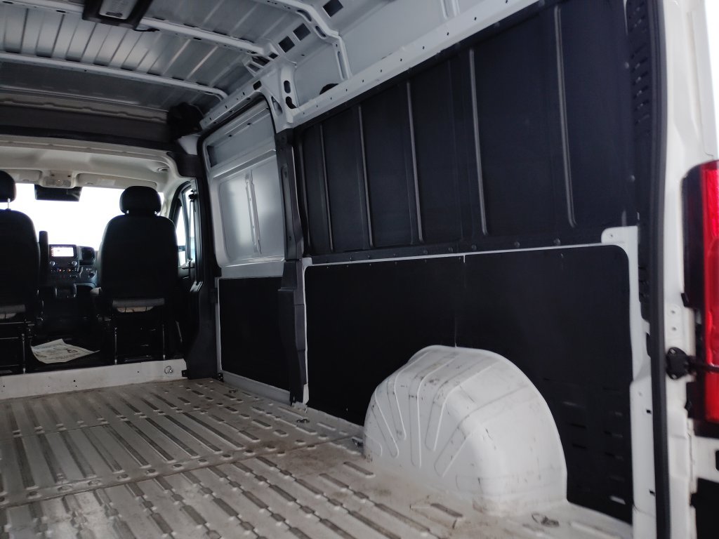 Used 2024 RAM ProMaster 2500 w/ Convenience Group FWD image 19