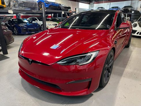 Used 2022 Tesla Model S Plaid AWD/4WD image 11