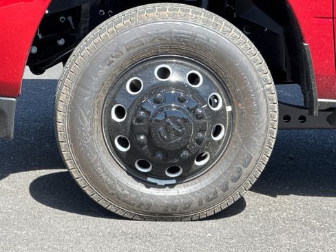 New 2026 RAM 3500 Laramie AWD/4WD image 24