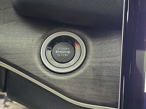 Used 2023 Jeep Grand Cherokee 4xe w/ Luxury Tech Group II image 40